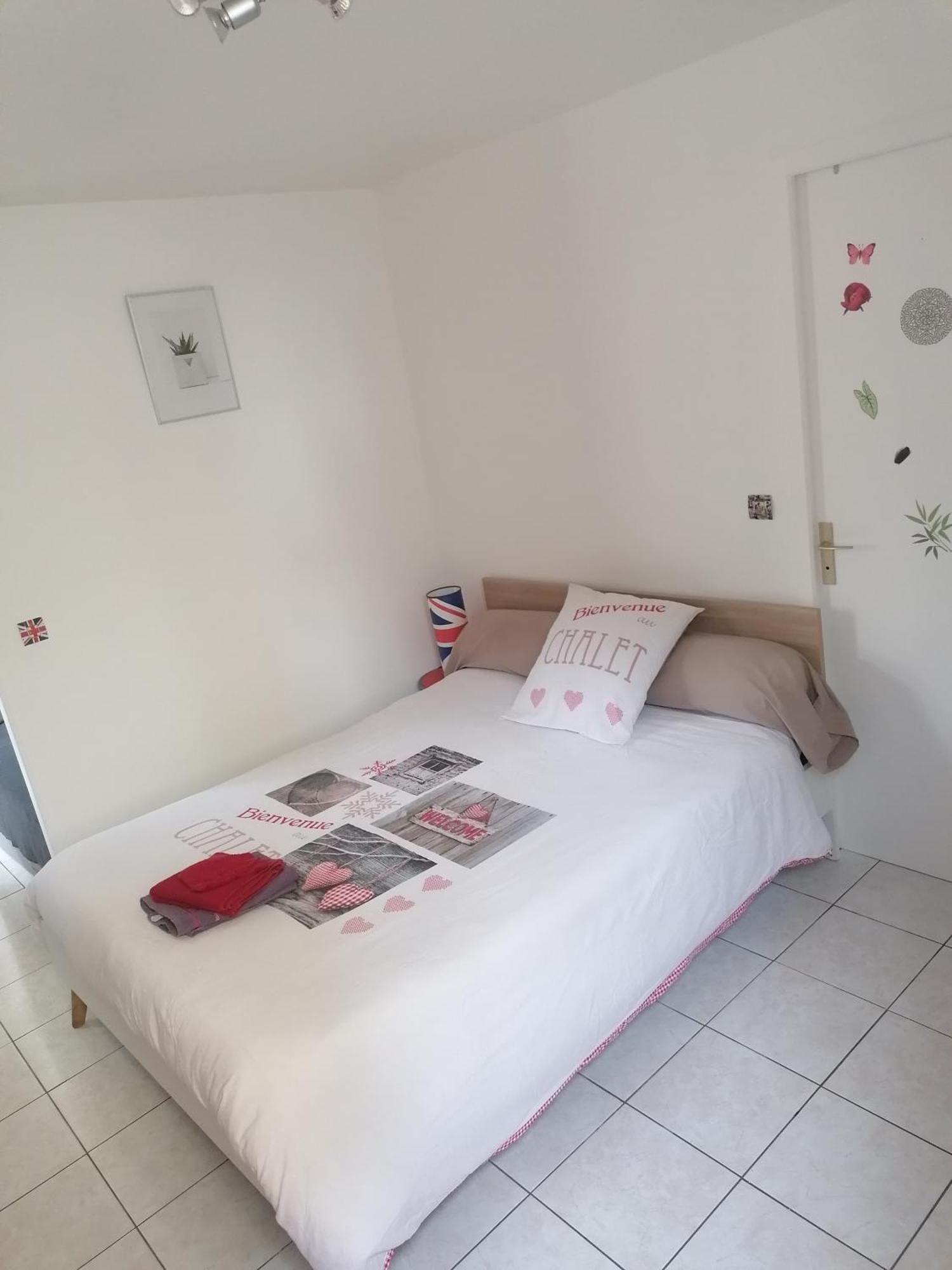 Le Petit Chalet -Appartement Proche De La Vieille Ville , Du Centre Ville Et Du Tram- Petit Dejeuner Offert Le Mans Zewnętrze zdjęcie
